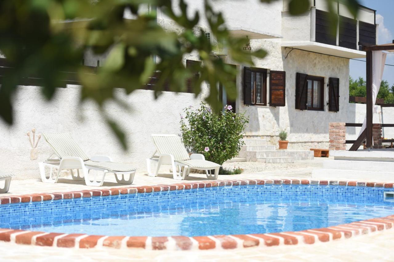 House & Apartment Palaca Donji Zemunik Exterior photo