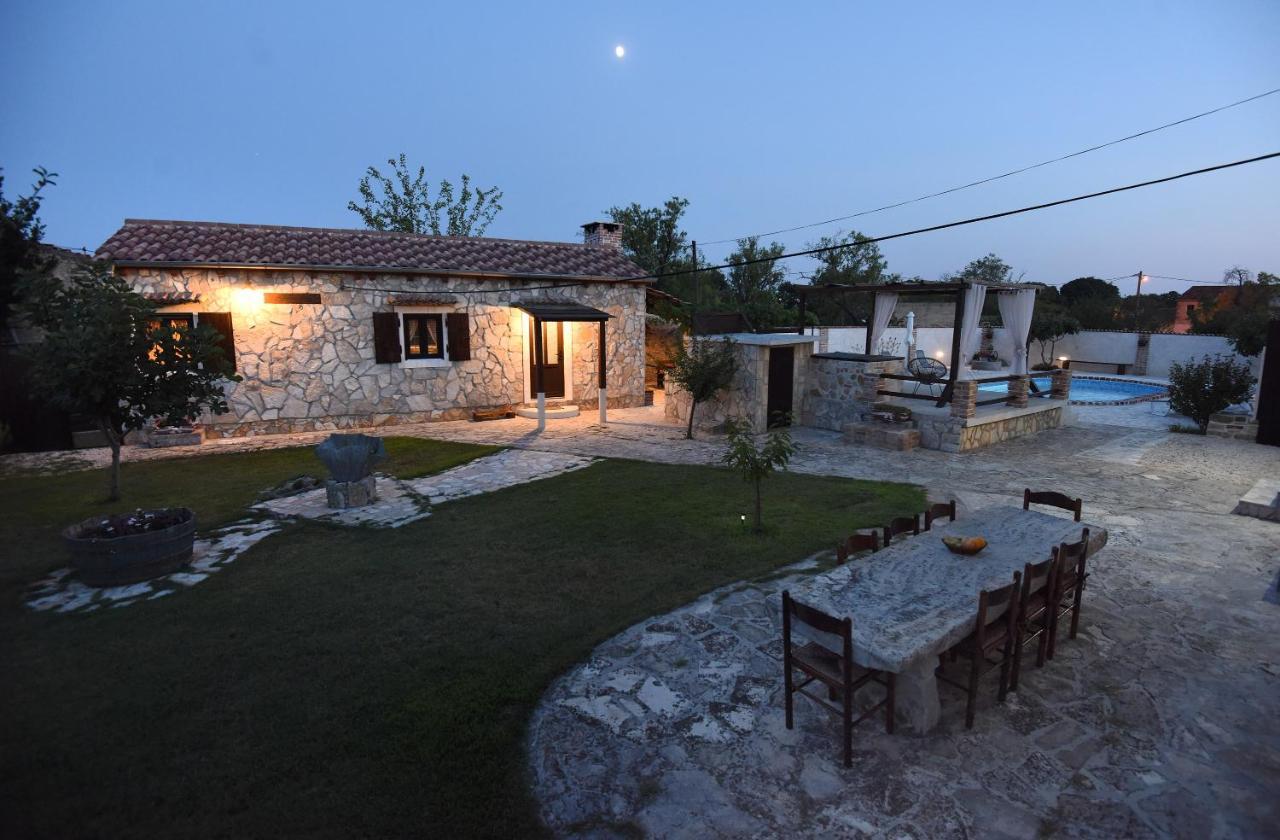 House & Apartment Palaca Donji Zemunik Exterior photo